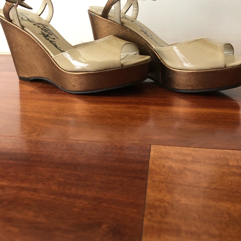 Sandals - Picture 6 of 7